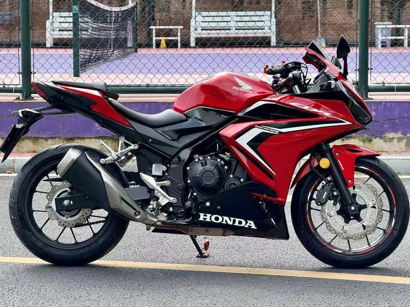 二手本田CBR400R
