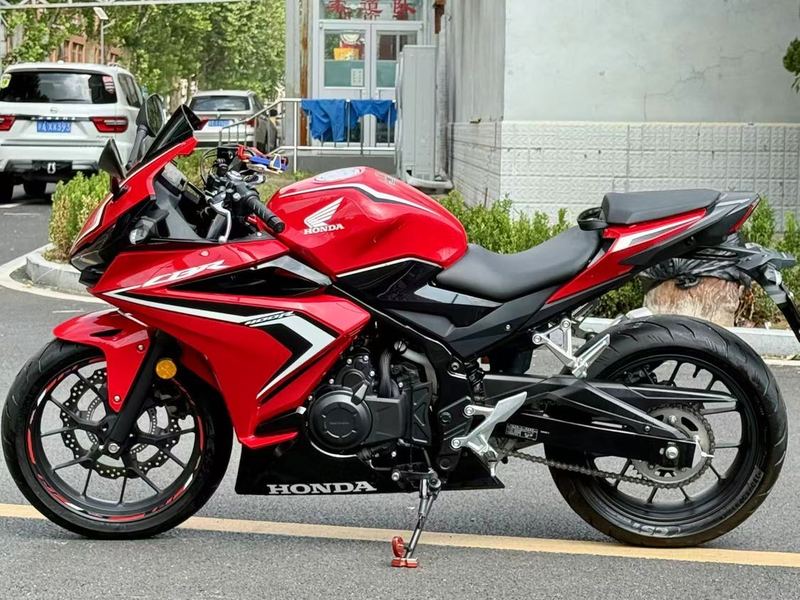 二手本田CBR400R