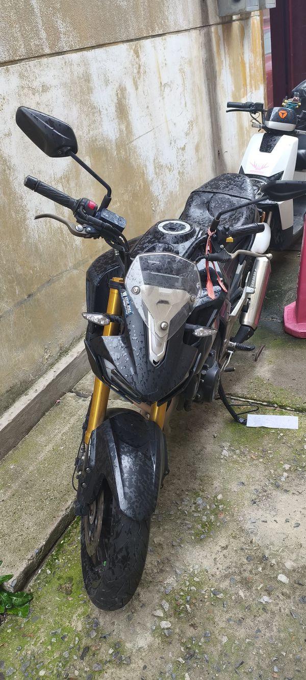 二手豪爵XCR300