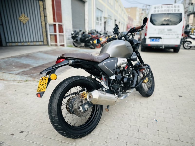 二手五羊本田鸷道 CB190SS