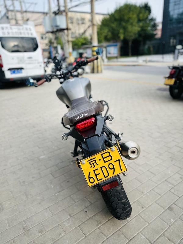 二手五羊本田鸷道 CB190SS