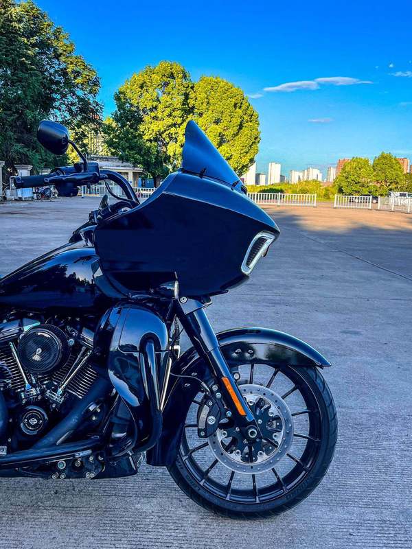 二手哈雷戴维森公路滑翔 Road Glide