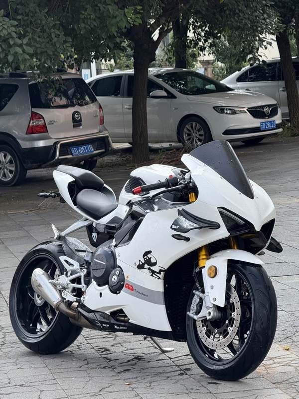 二手摩迪威800RS