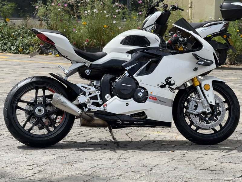 二手摩迪威800RS
