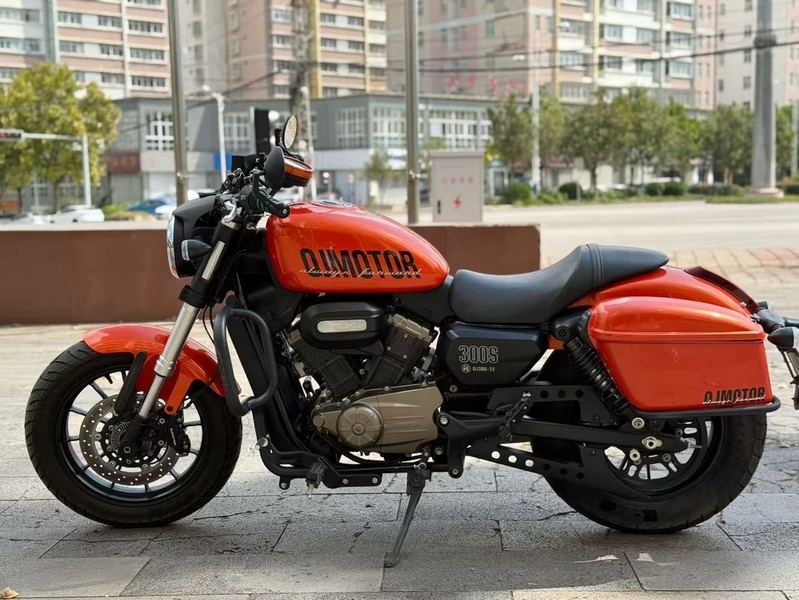二手QJMOTOR闪300