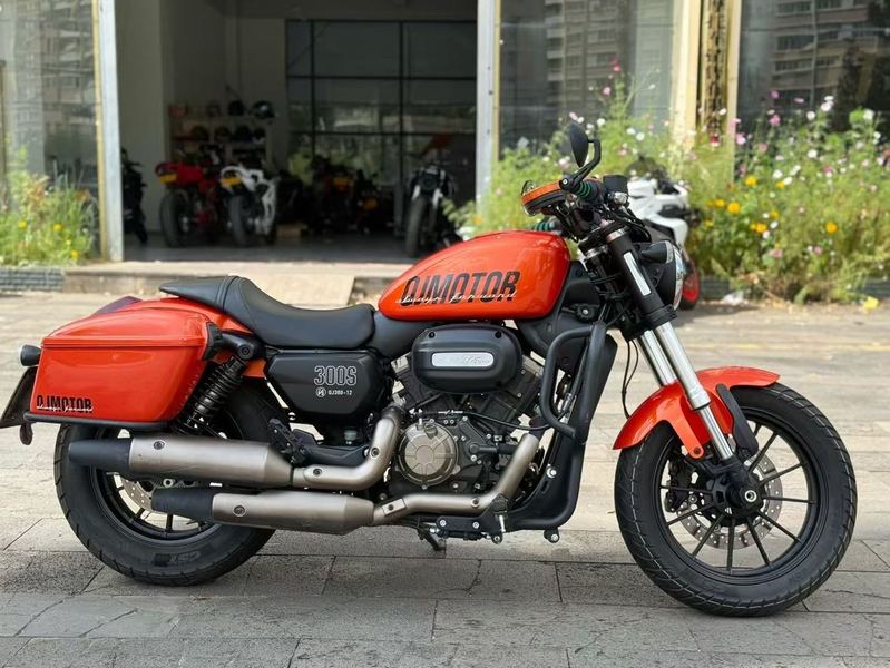 二手QJMOTOR闪300
