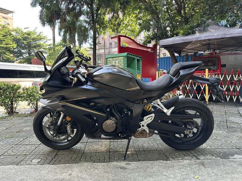 二手QJMOTOR赛800