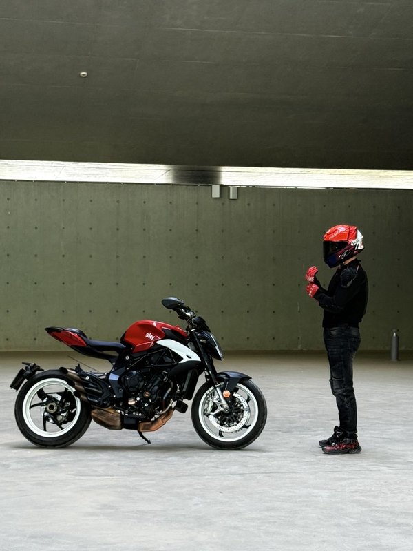 二手奥古斯塔Brutale 800