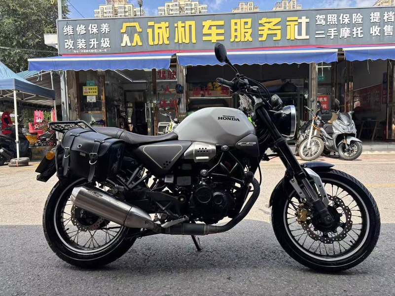 二手五羊本田鸷道 CB190SS