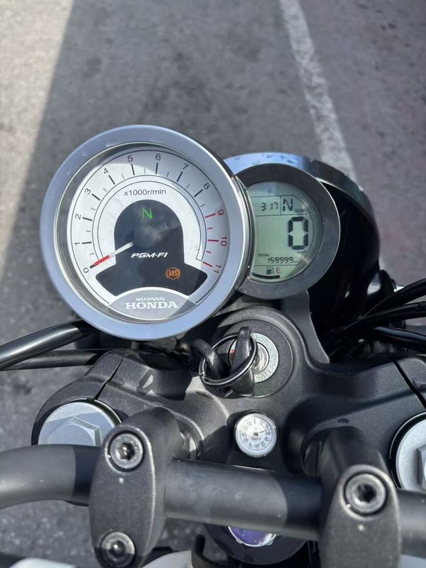 二手五羊本田鸷道 CB190SS