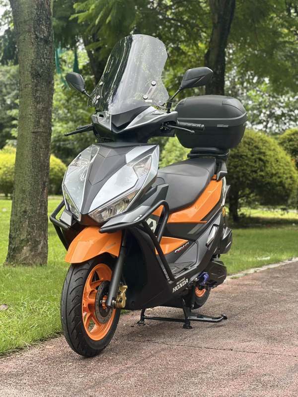 二手五羊本田NX125