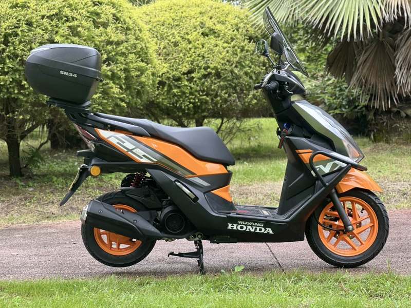 二手五羊本田NX125