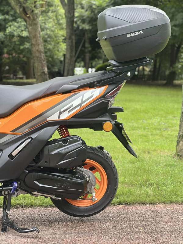 二手五羊本田NX125