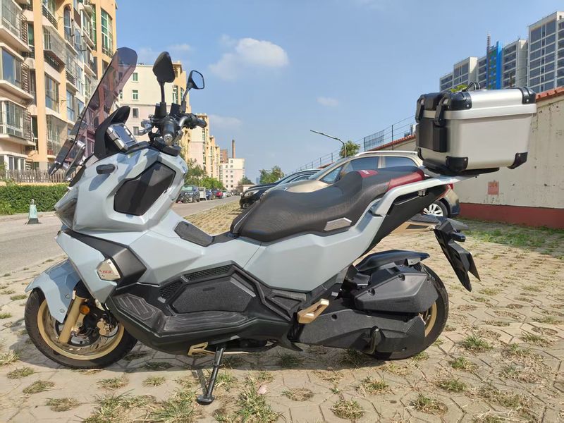 二手三阳哈士奇 Husky ADV150