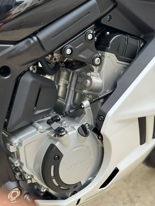 二手春风675SR-R