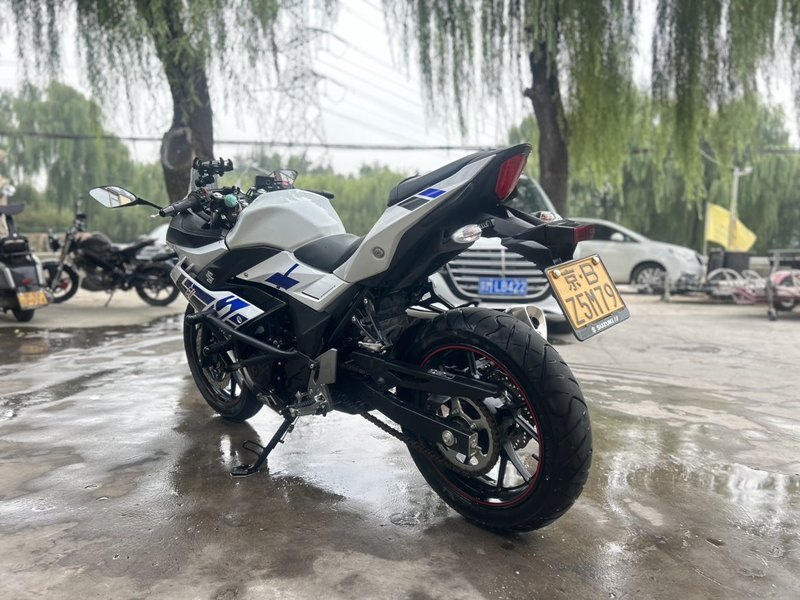二手豪爵铃木GSX250R