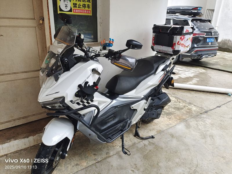 二手布雷斯通极宙 ADV150