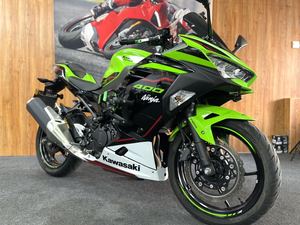 二手川崎Ninja 400