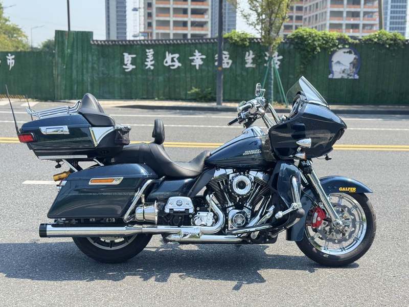 二手哈雷戴维森公路滑翔 Road Glide