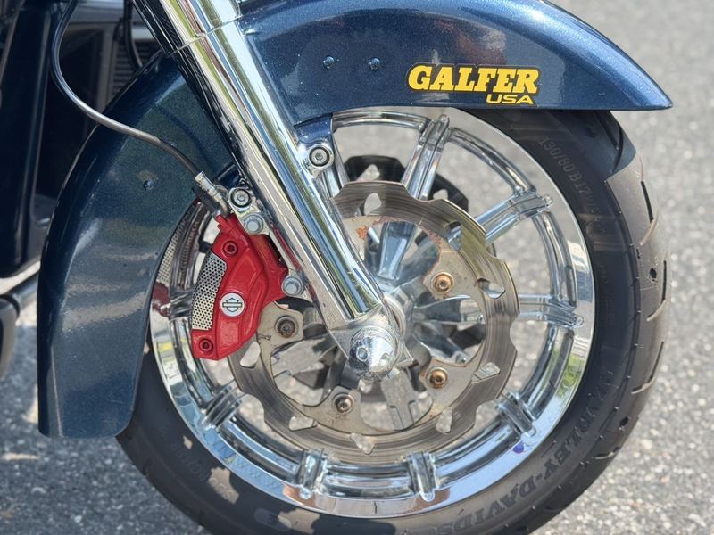 二手哈雷戴维森公路滑翔 Road Glide