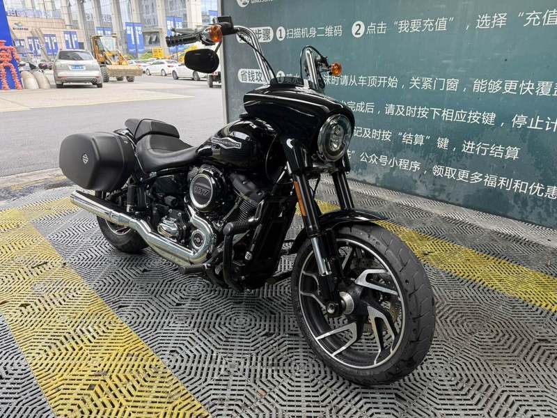 二手哈雷戴维森凌动滑翔 Sport Glide