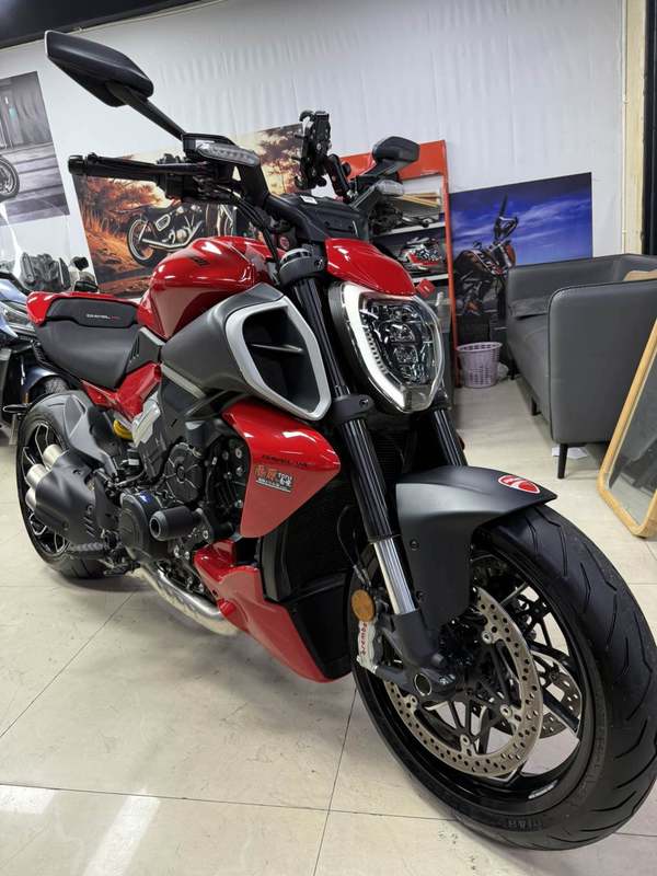 二手杜卡迪Diavel V4