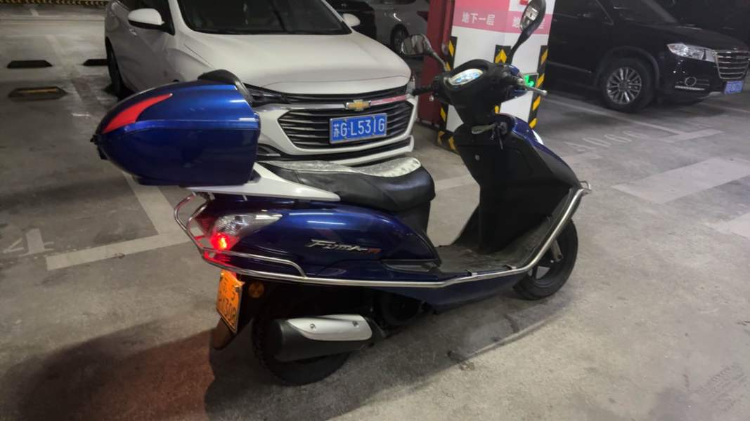 二手新大洲本田Fuma FI