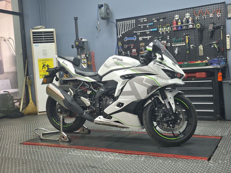 二手川崎ZX-4R