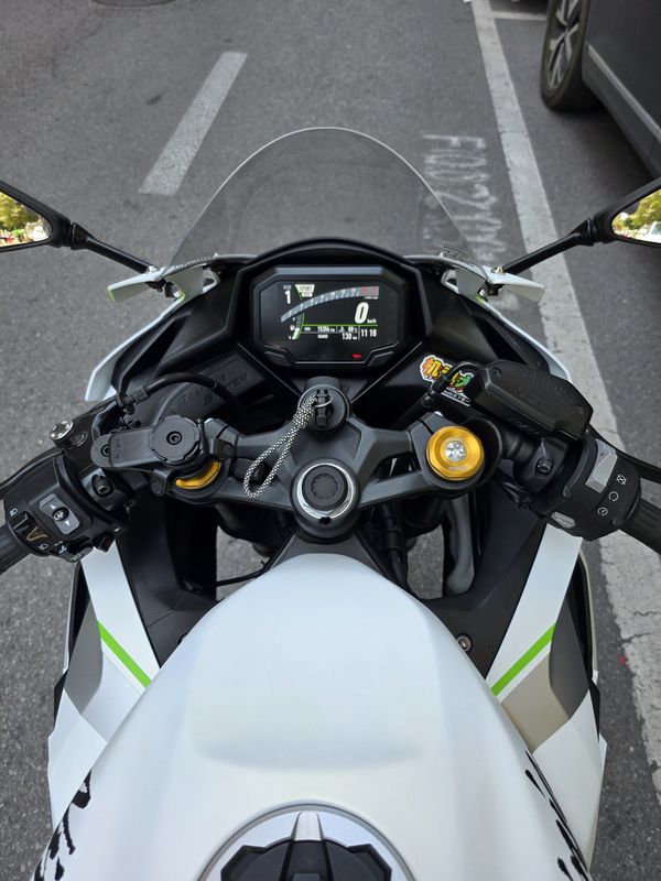 二手川崎ZX-4R