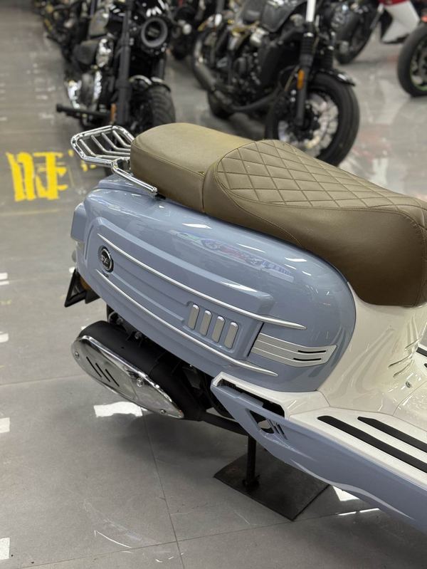 二手三業喀秋莎