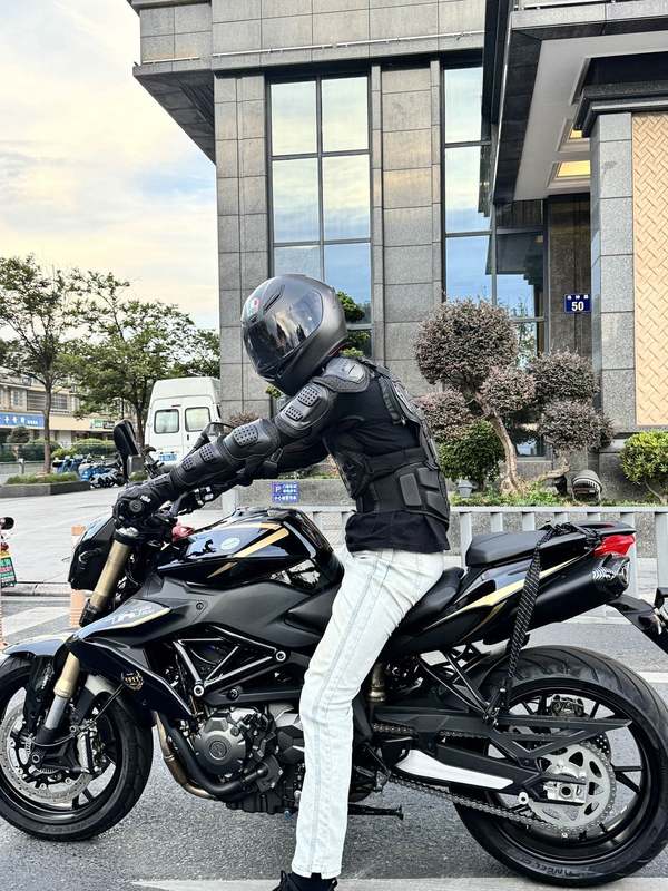 二手贝纳利TNT600i