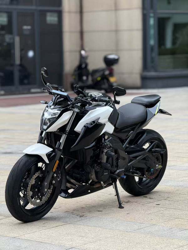 二手春风650NK