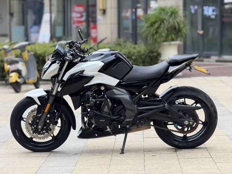 二手春风650NK