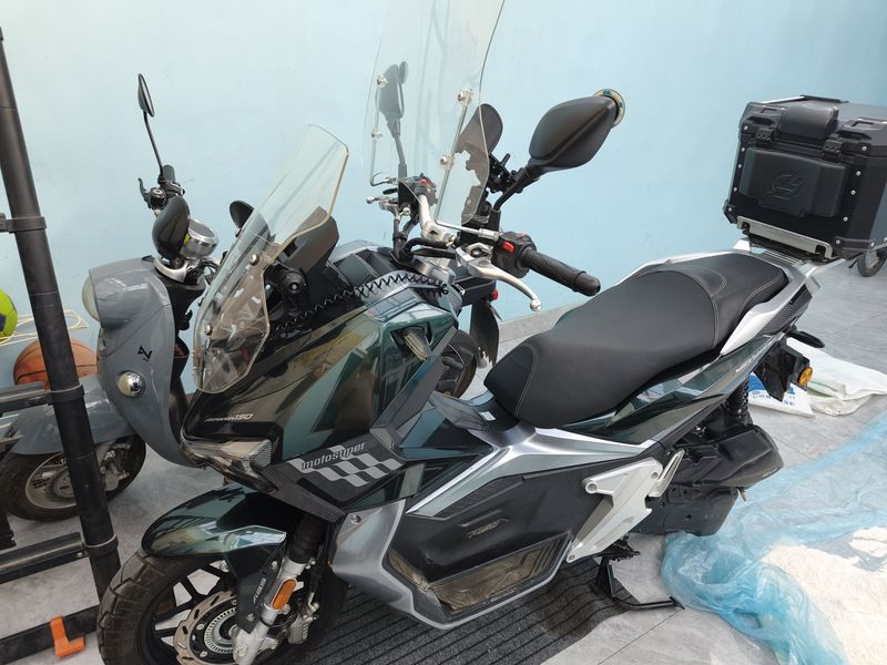 二手布雷斯通极宙 ADV150