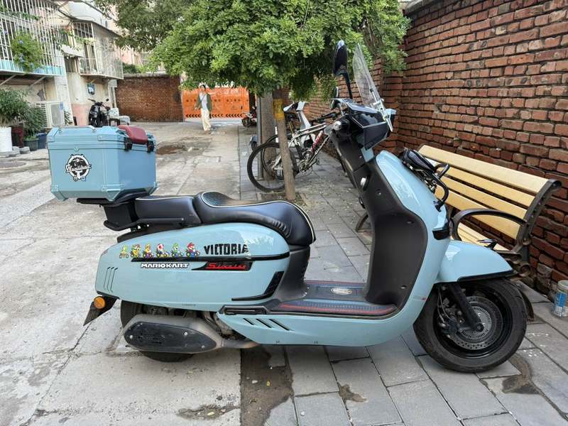 二手维多利亚Sixties 250Si