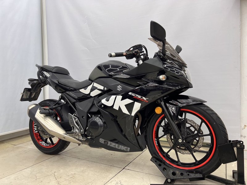 二手豪爵铃木GSX250R