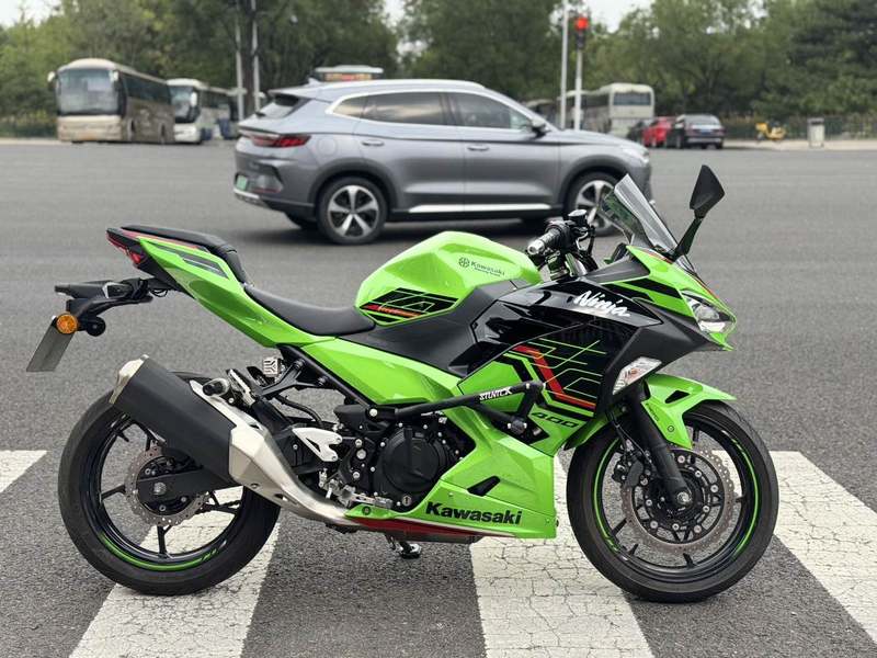 二手川崎Ninja 400