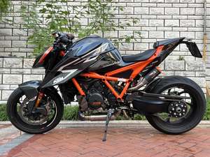 二手KTMR2R1290 Super Duke