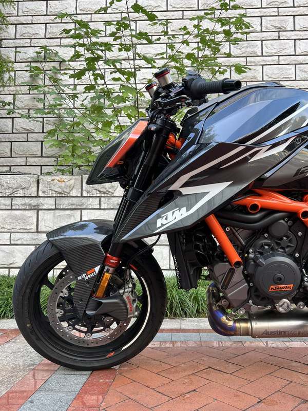 二手KTMR2R1290 Super Duke