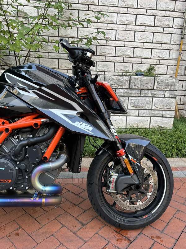 二手KTMR2R1290 Super Duke
