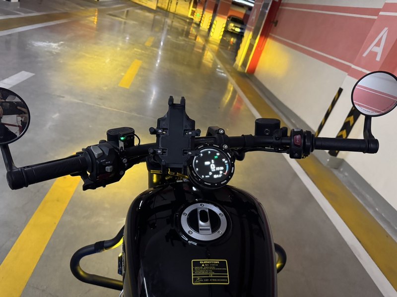 二手QJMOTOR闪250