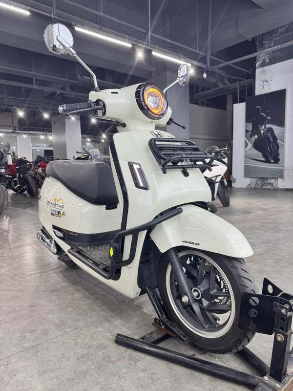 二手新大洲本田NS125LA