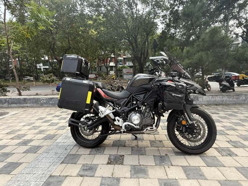 二手贝纳利金鹏 TRK502