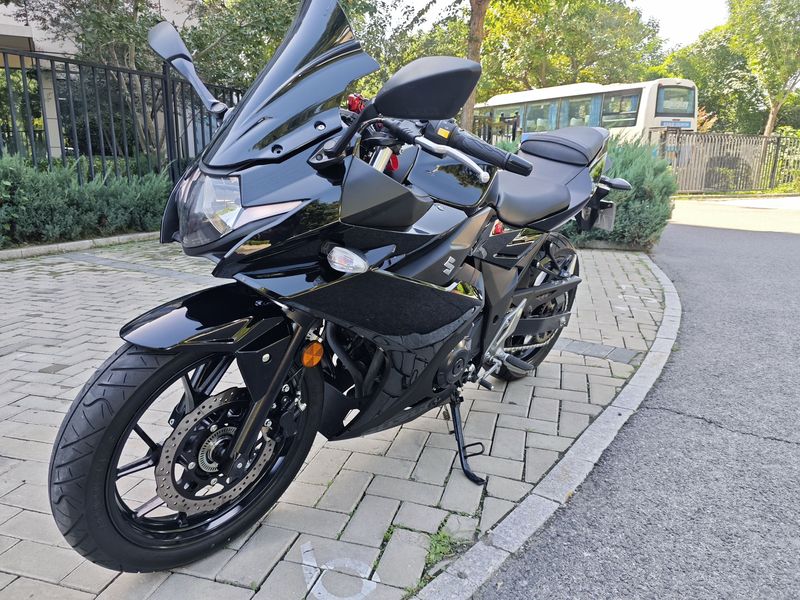 二手豪爵铃木GSX250R