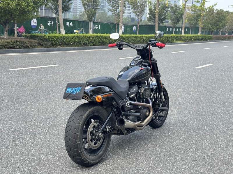 二手哈雷戴维森肥霸 Fat Bob