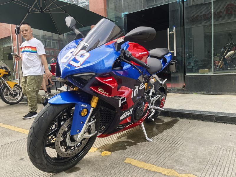 二手摩迪威800RS