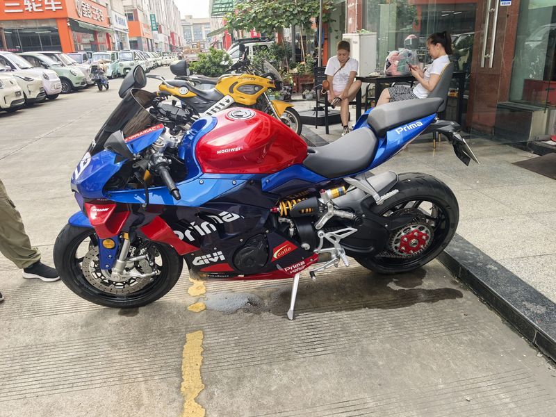 二手摩迪威800RS