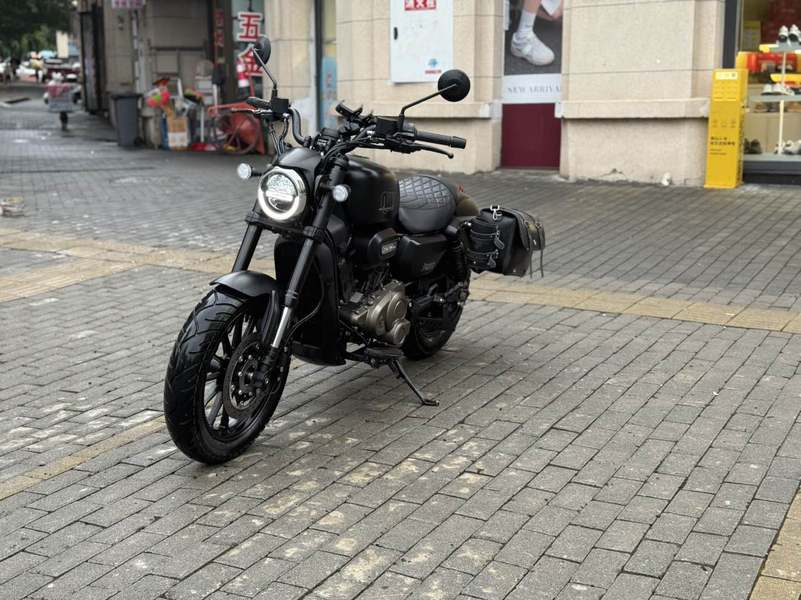 二手QJMOTOR闪300
