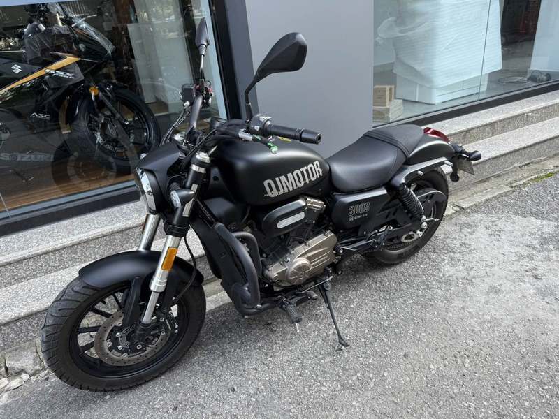 二手QJMOTOR闪300
