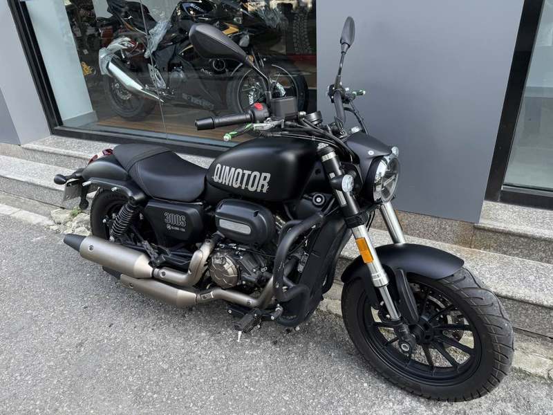 二手QJMOTOR闪300